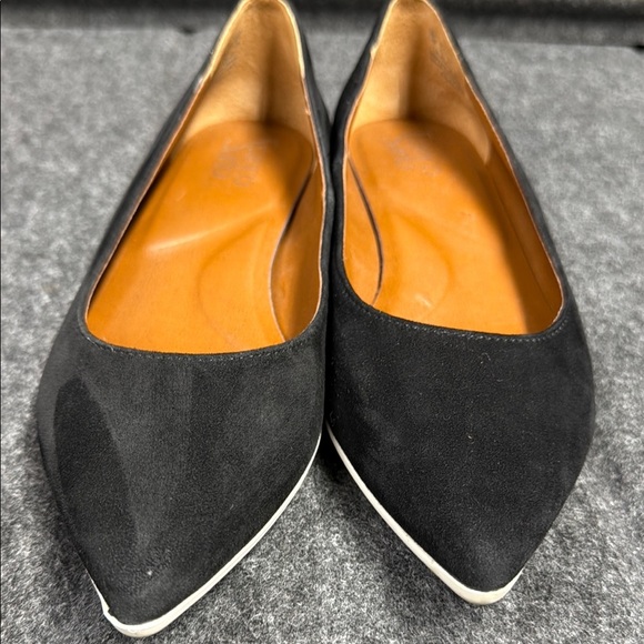 Franco Sarto Black Flats with Pointed Toe and Suede Finish - Picture 6 of 9